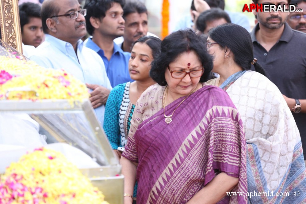 Akkineni Nageswara Rao Condolences 1