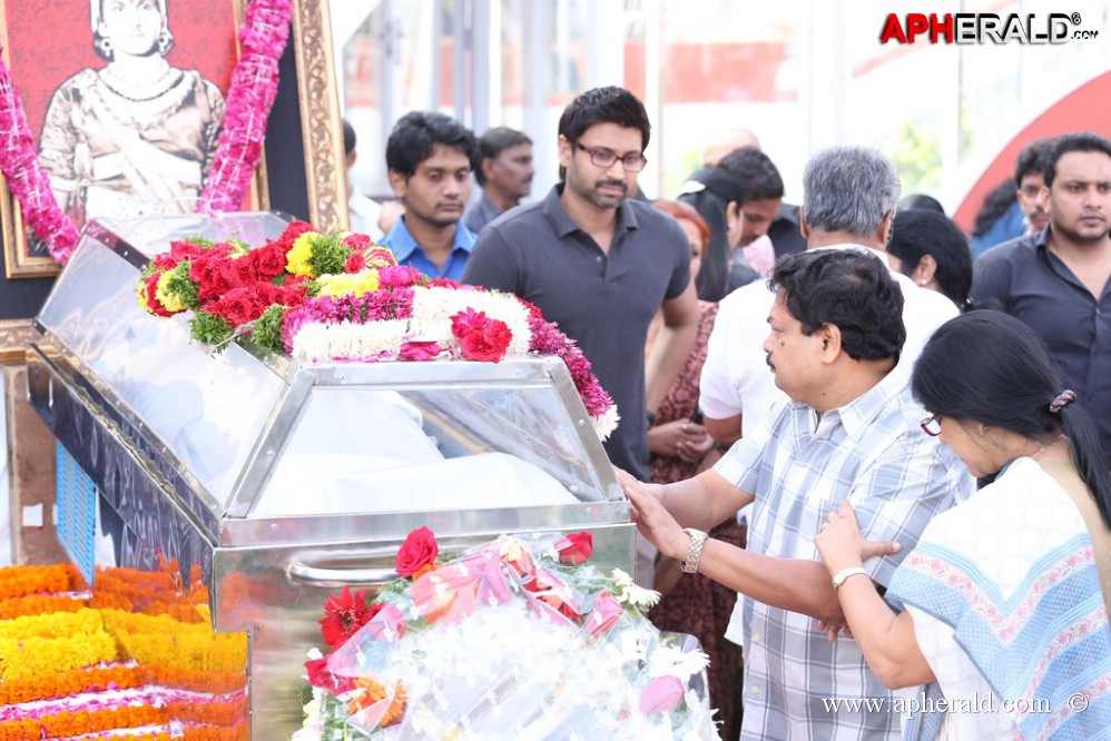 Akkineni Nageswara Rao Condolences 1