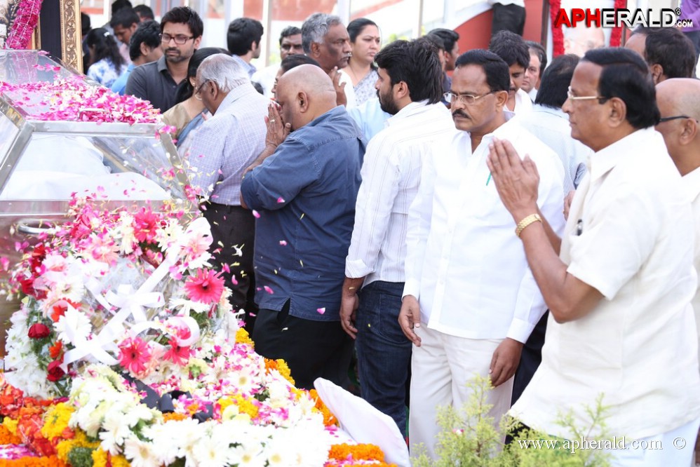 Akkineni Nageswara Rao Condolences 1