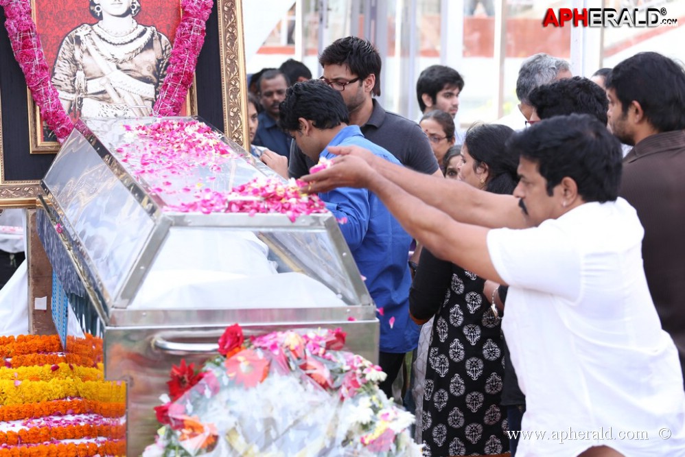 Akkineni Nageswara Rao Condolences 1