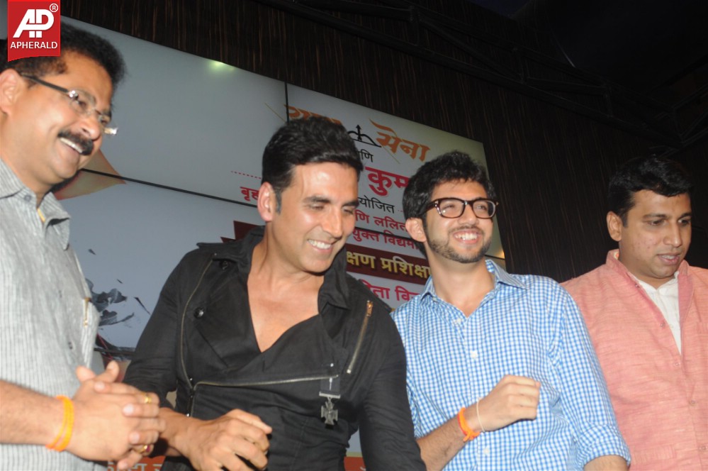 Akshay Kumar Launch Women Safety Defence Center pics