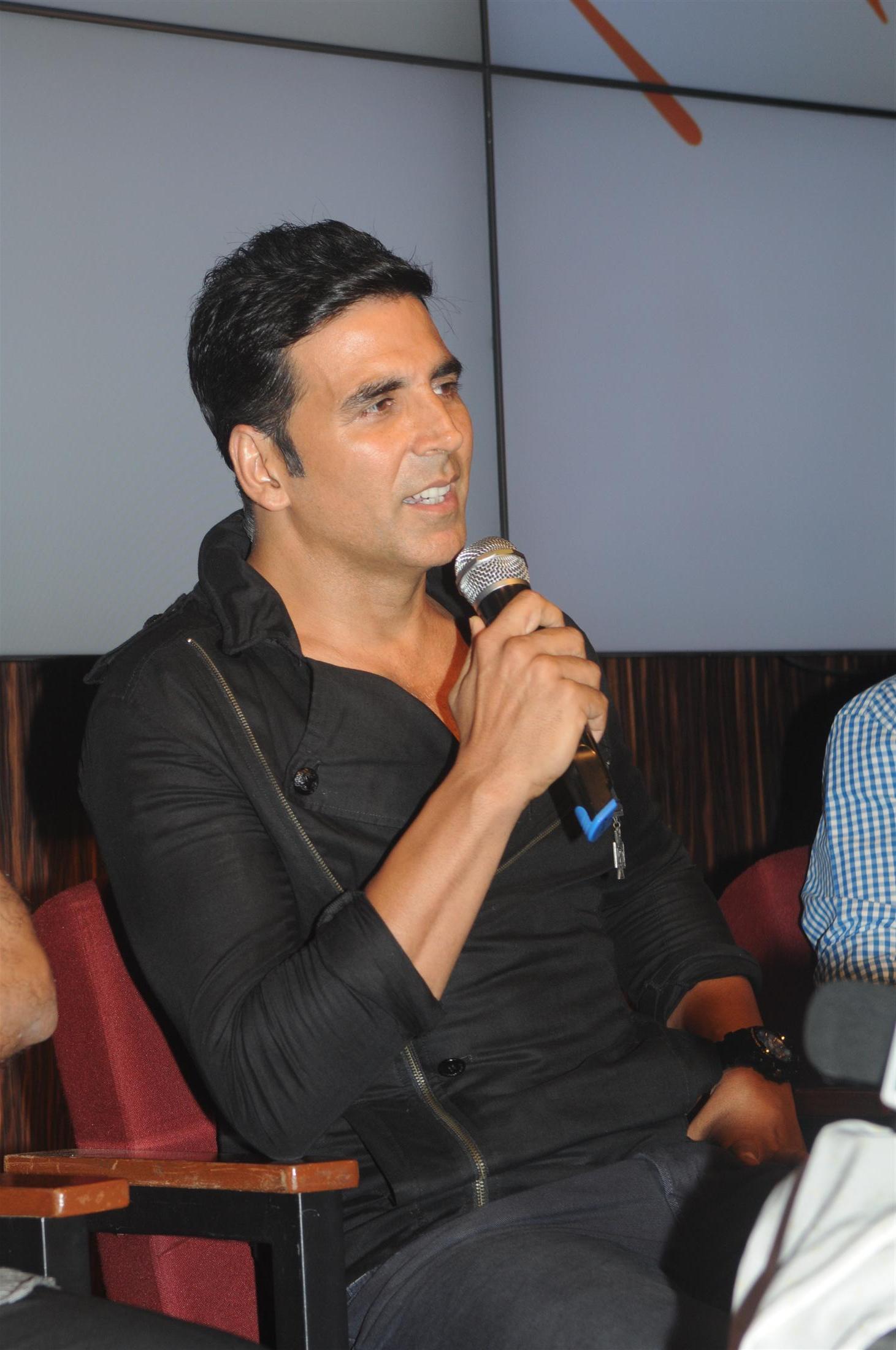 Akshay Kumar Launch Women Safety Defence Center pics