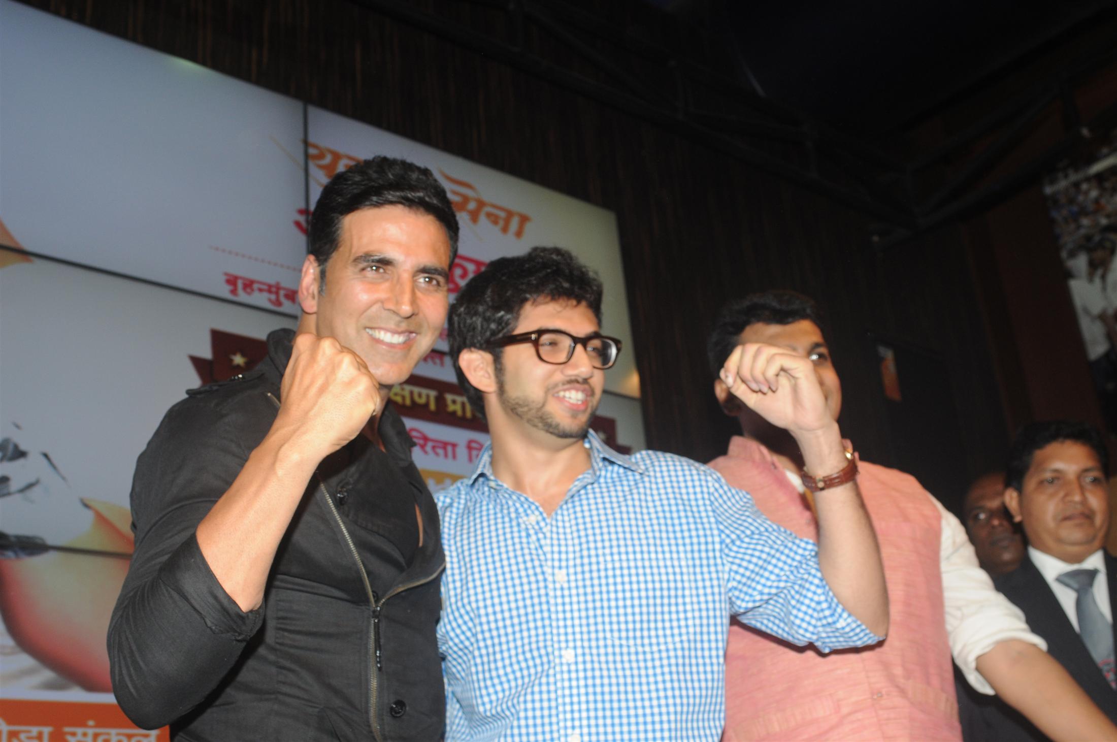 Akshay Kumar Launch Women Safety Defence Center pics