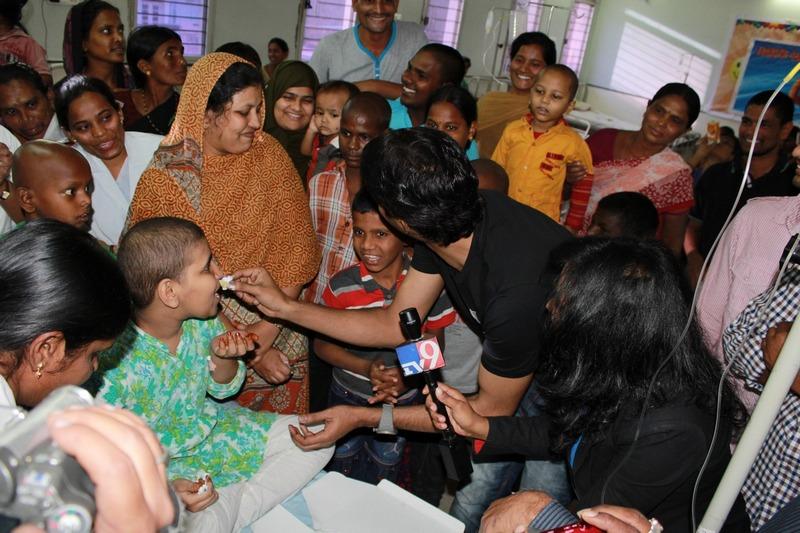 Allari Naresh At MNJ Cancer Hospital Photos