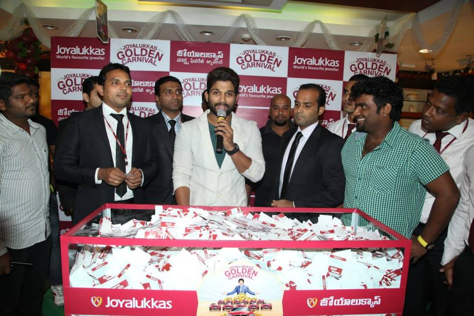 Allu Arjun at Joyalukkas promotional event