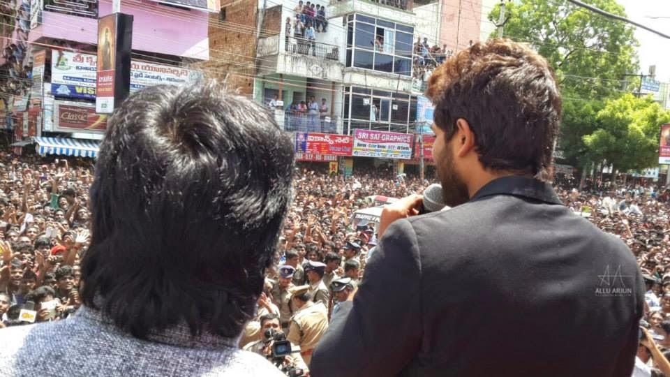 Allu Arjun Inaugurates At Joyalukkas Tirupathi