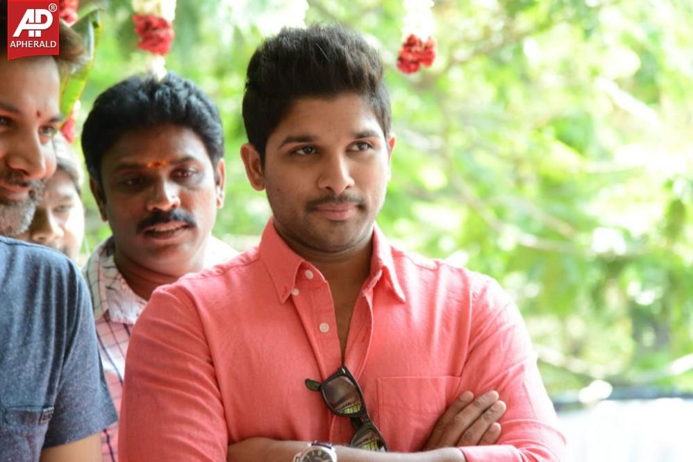 Allu Arjun n Trivikram New Movie Opening