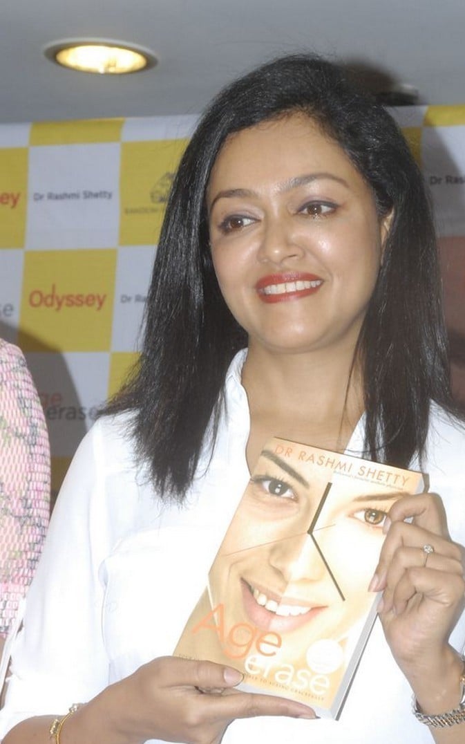 Amala and Tamanna at Age Erase Book Launch