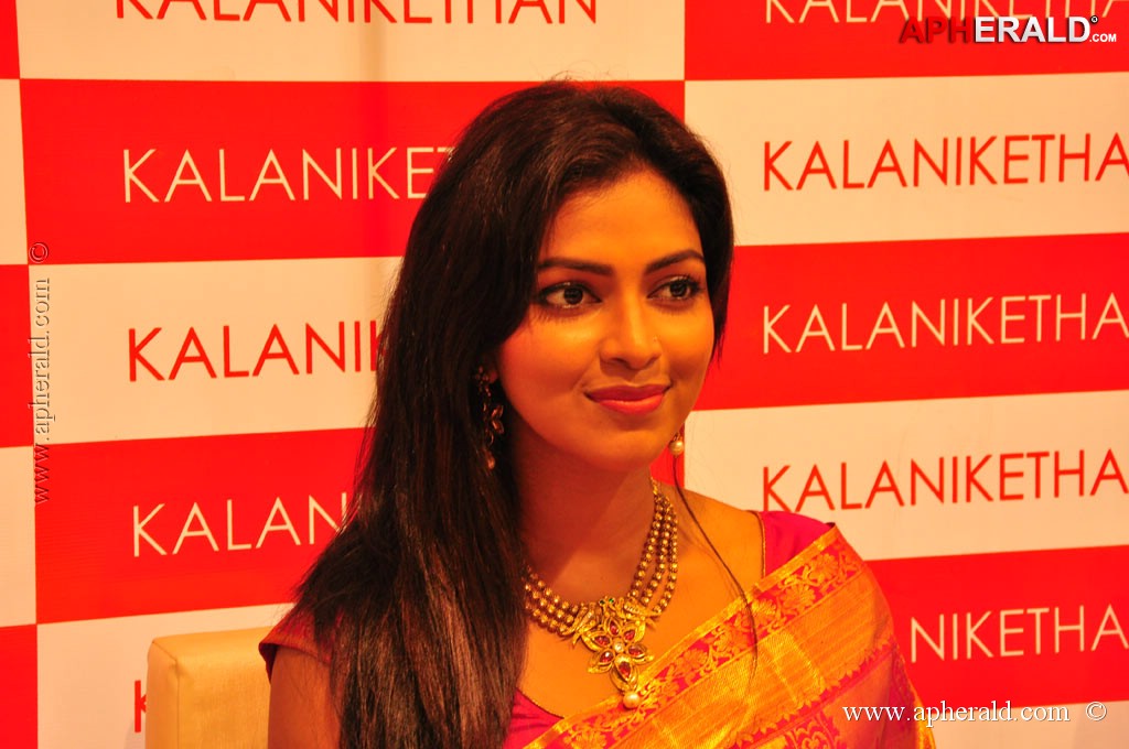 Amala Paul Launch Kalanikethan