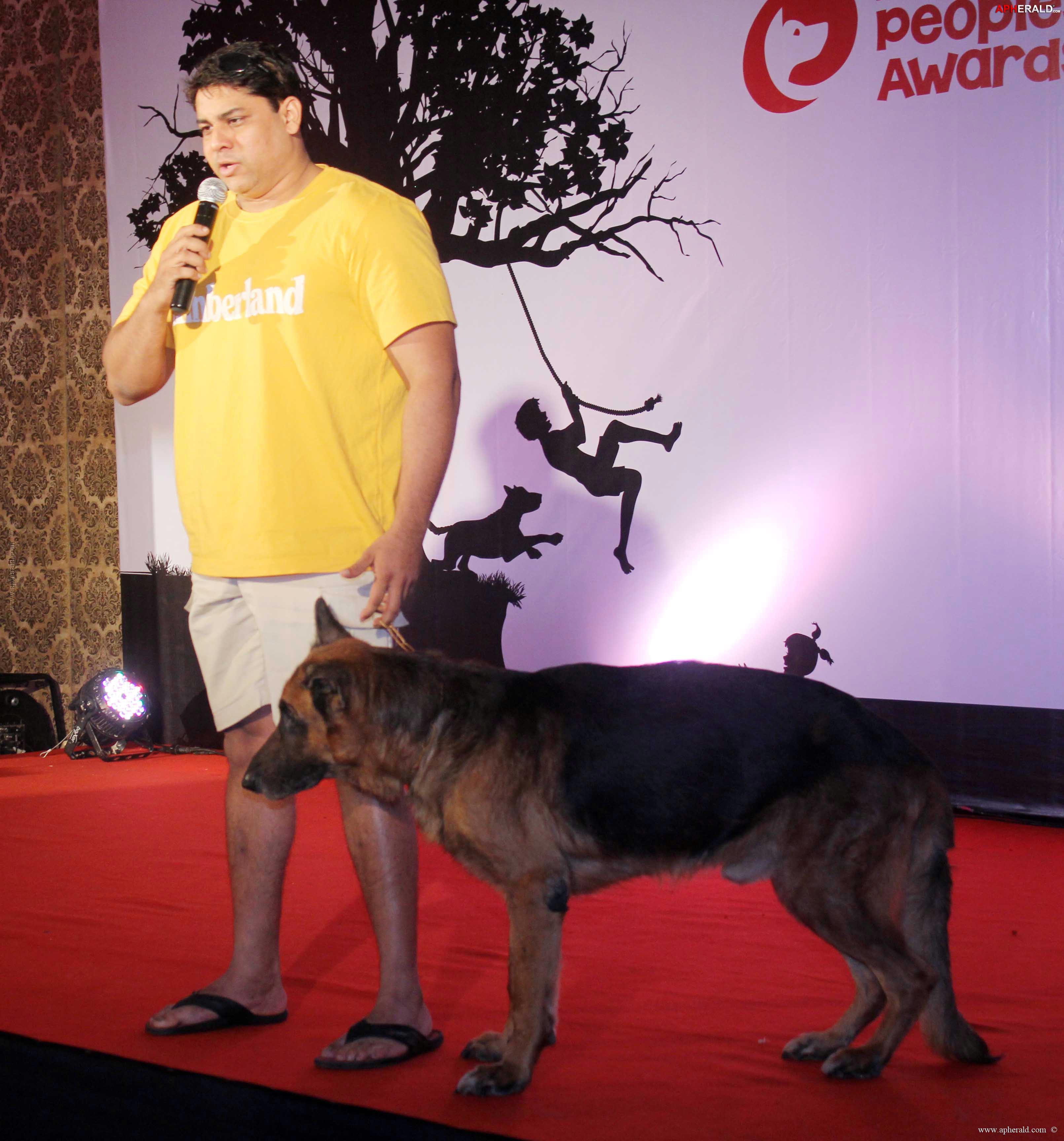 Amitabh at Pawsitive People's Awards