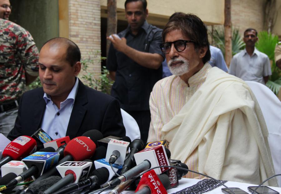 Amitabh Bachchan's 71st Birth Day Pics