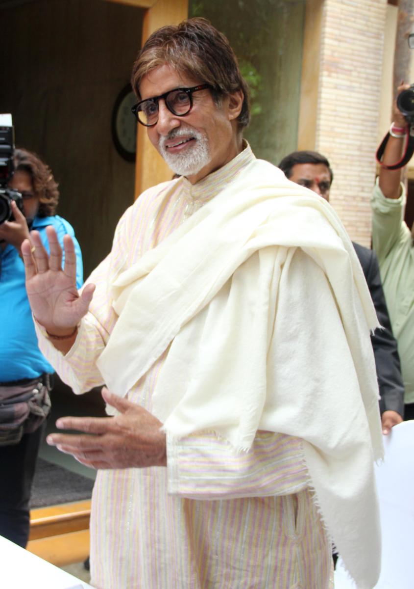 Amitabh Bachchan's 71st Birth Day Pics