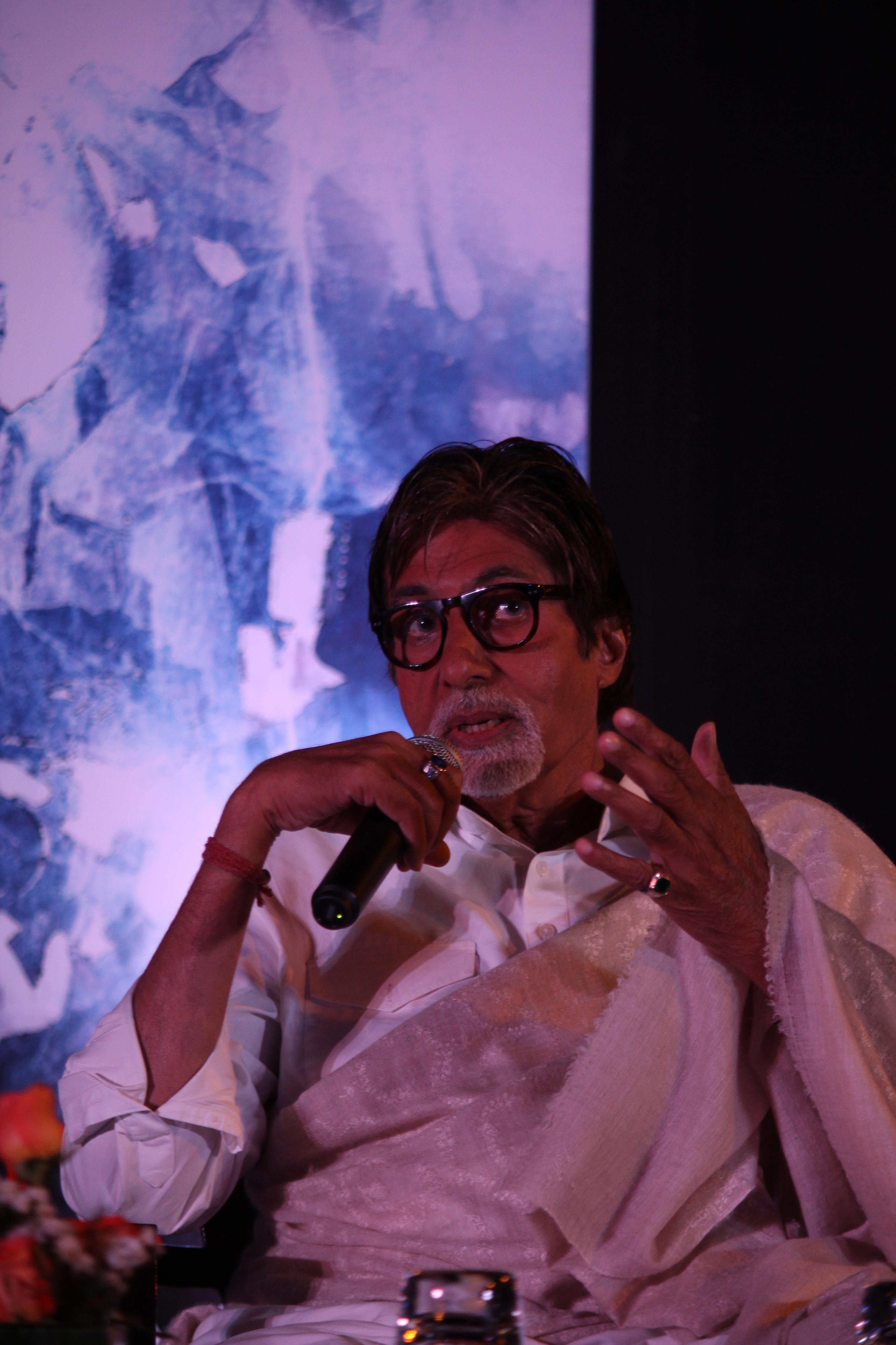 Amitabh Bachchan Launches I Hate Bollywood Book