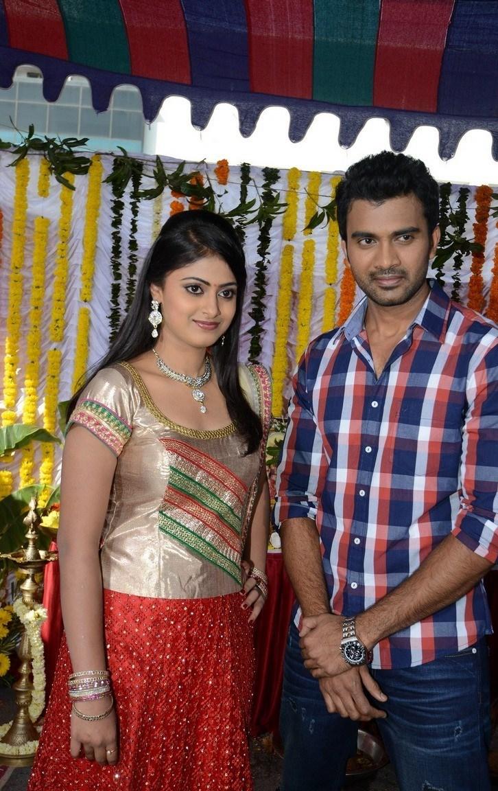 Anaganaga Oka Chithram Movie Opening Stills