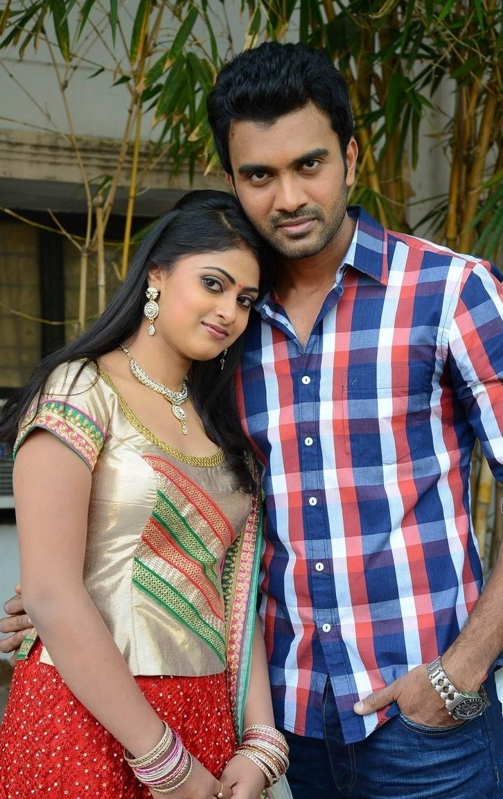 Anaganaga Oka Chithram Movie Opening Stills