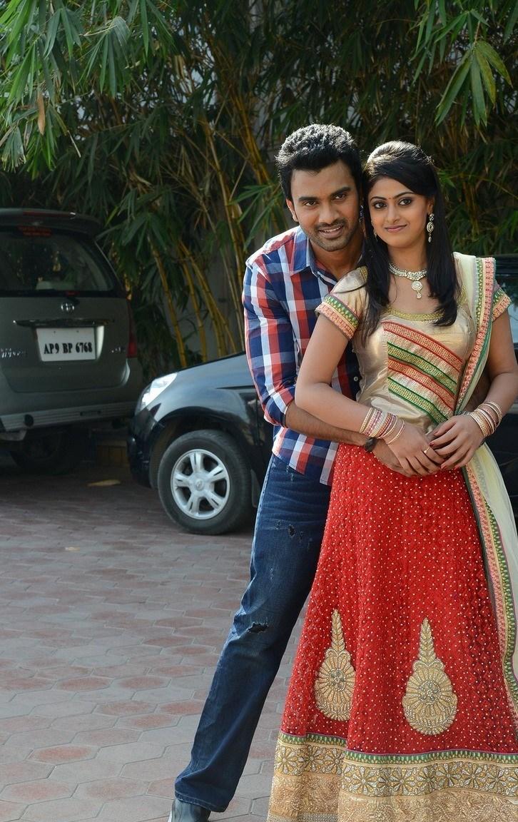 Anaganaga Oka Chithram Movie Opening Stills