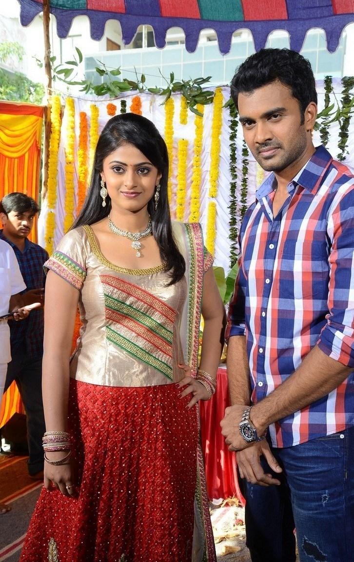 Anaganaga Oka Chithram Movie Opening Stills