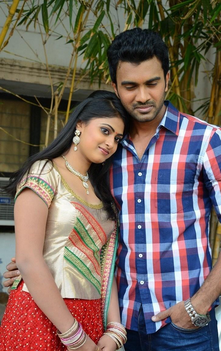 Anaganaga Oka Chithram Movie Opening Stills
