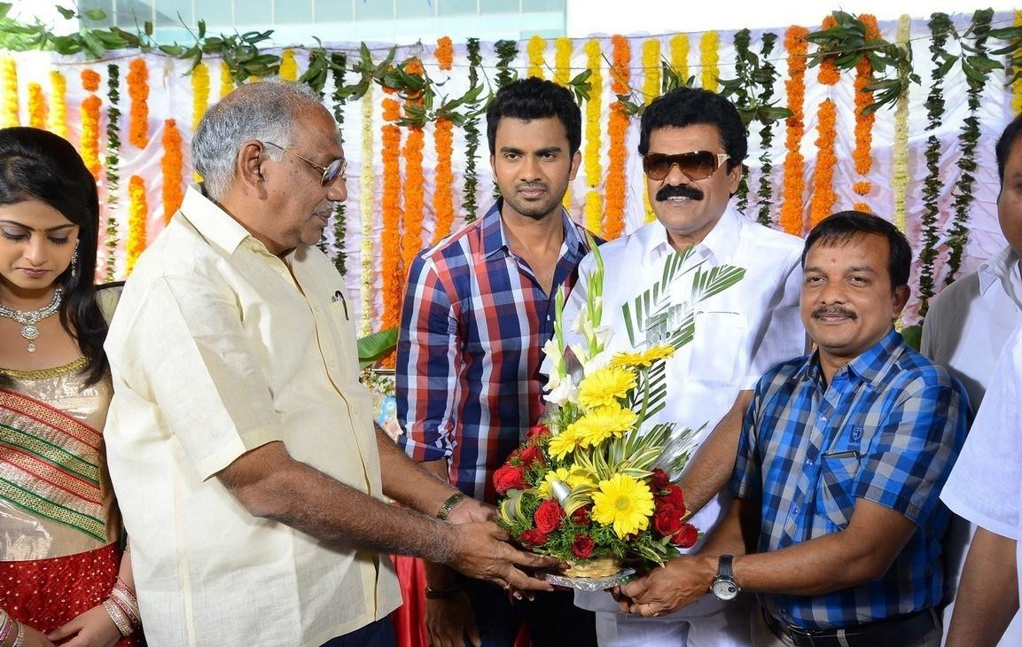 Anaganaga Oka Chithram Movie Opening Stills