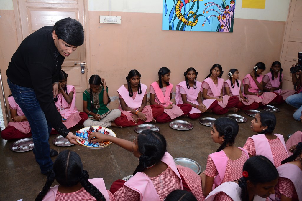 Anandaraj Birthday Celebration at Orphanage