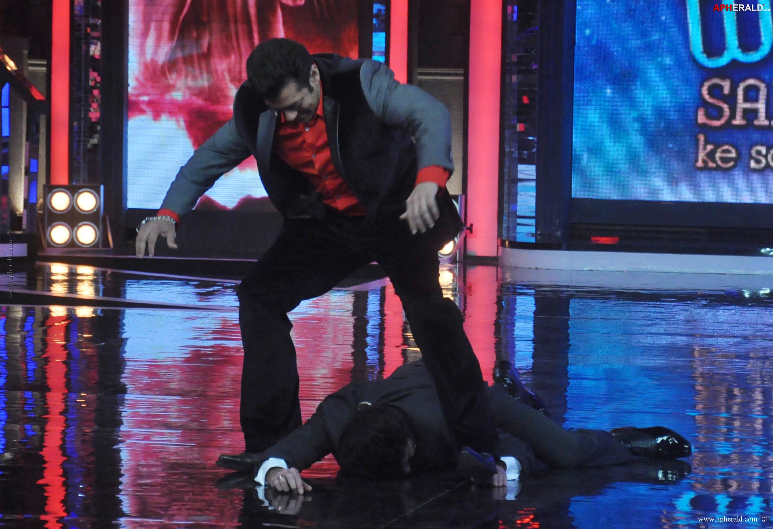 Anil Kapoor on the sets of Bigg Boss 7