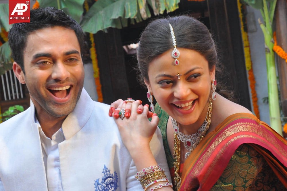Antha Nee Mayalone Movie Shooting Stills
