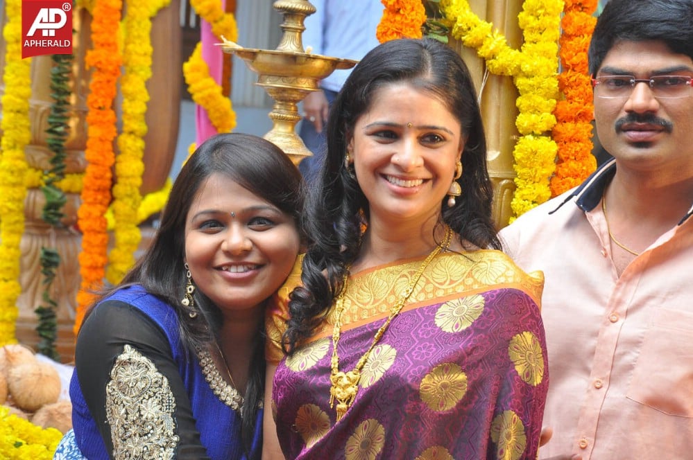 Antha Nee Mayalone Movie Shooting Stills