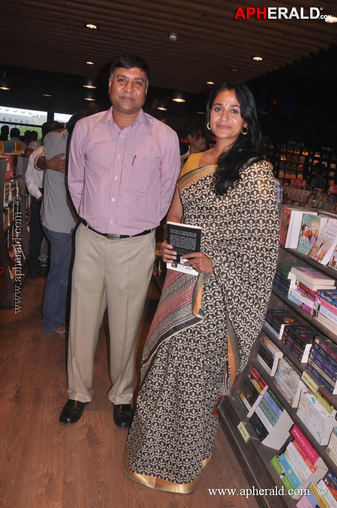 Anu Hasan Launches Starmark Store