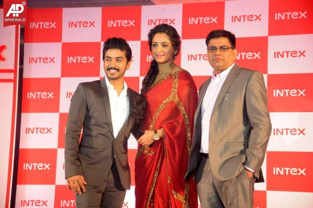 Anushka Launches INTEX Aqua Smartphone