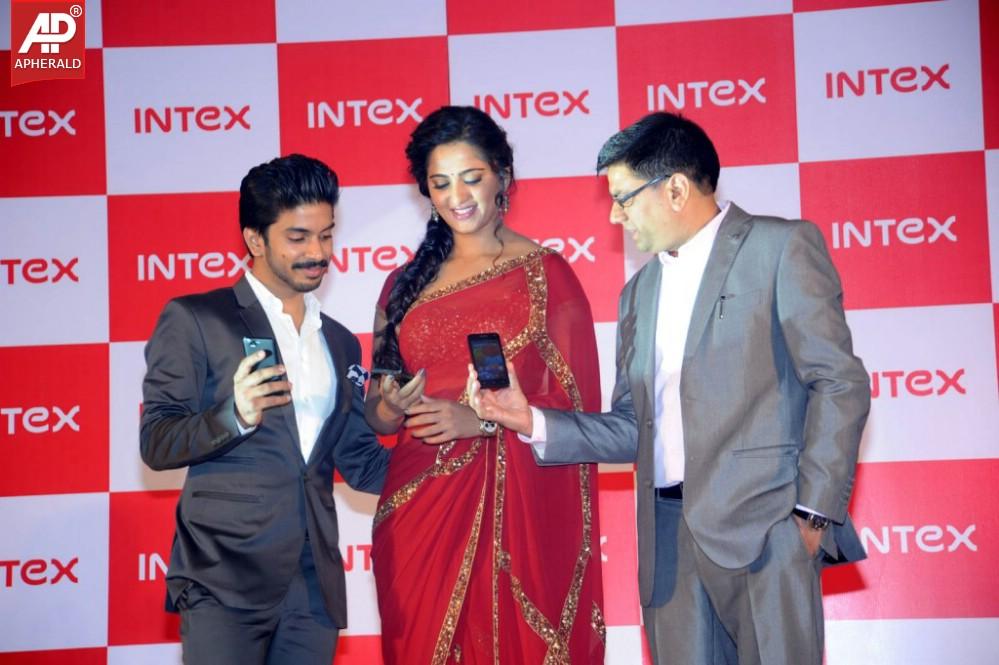 Anushka Launches INTEX Aqua Smartphone