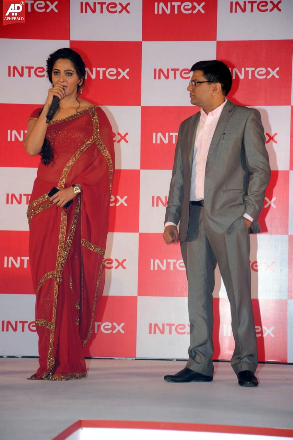 Anushka Launches INTEX Aqua Smartphone