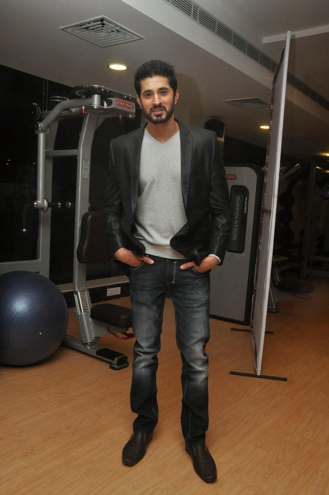 Aravind Krishna at Gold Gym Launch Photos