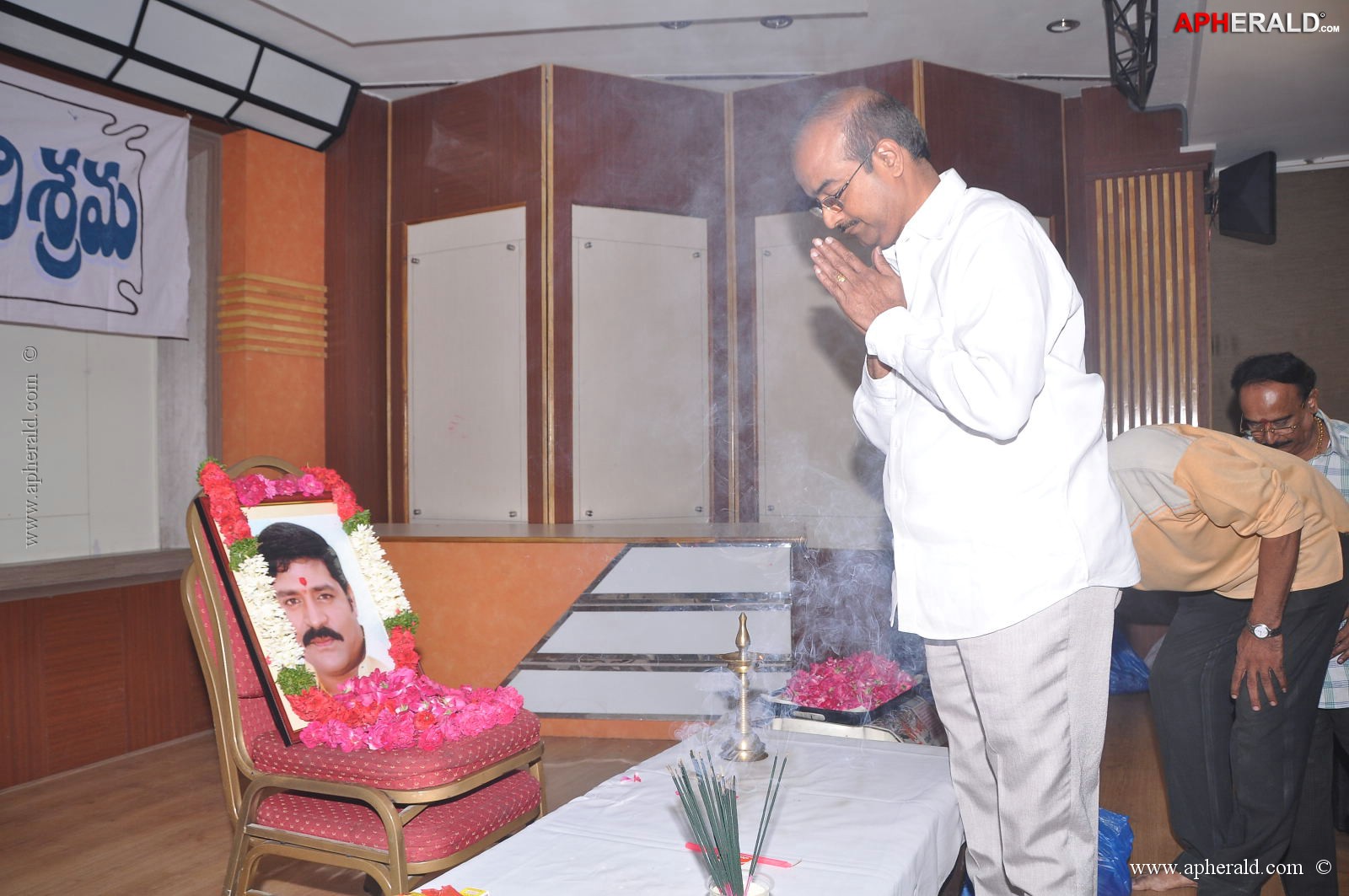Artists association Condolences to Srihari