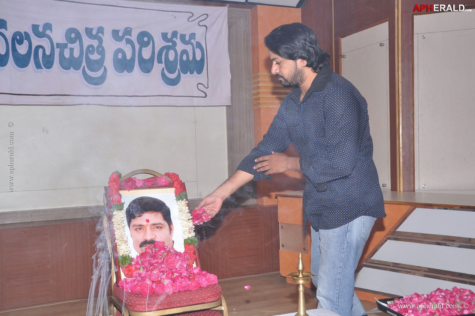 Artists association Condolences to Srihari