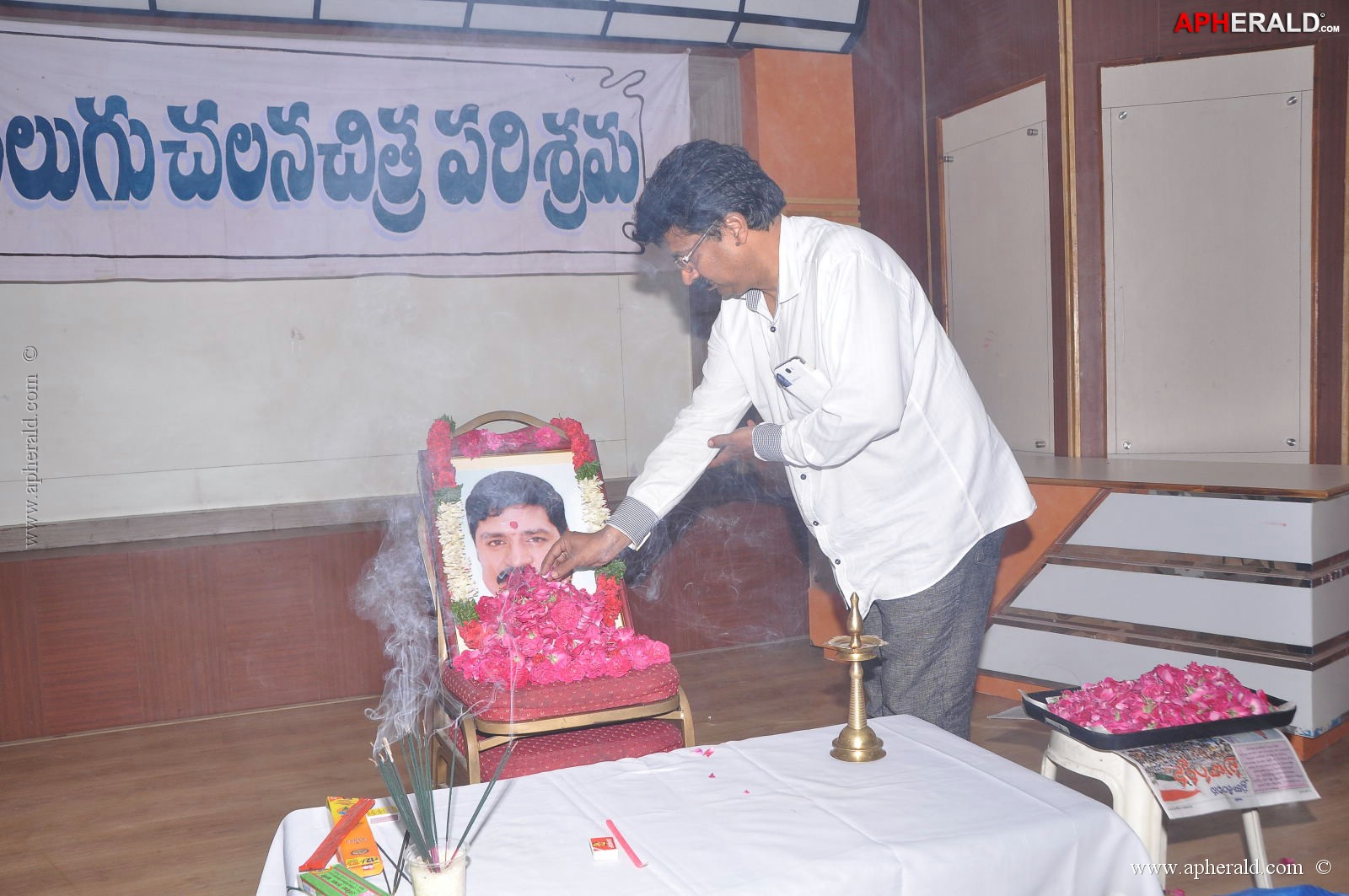 Artists association Condolences to Srihari