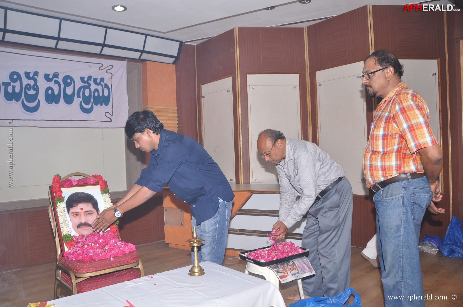 Artists association Condolences to Srihari