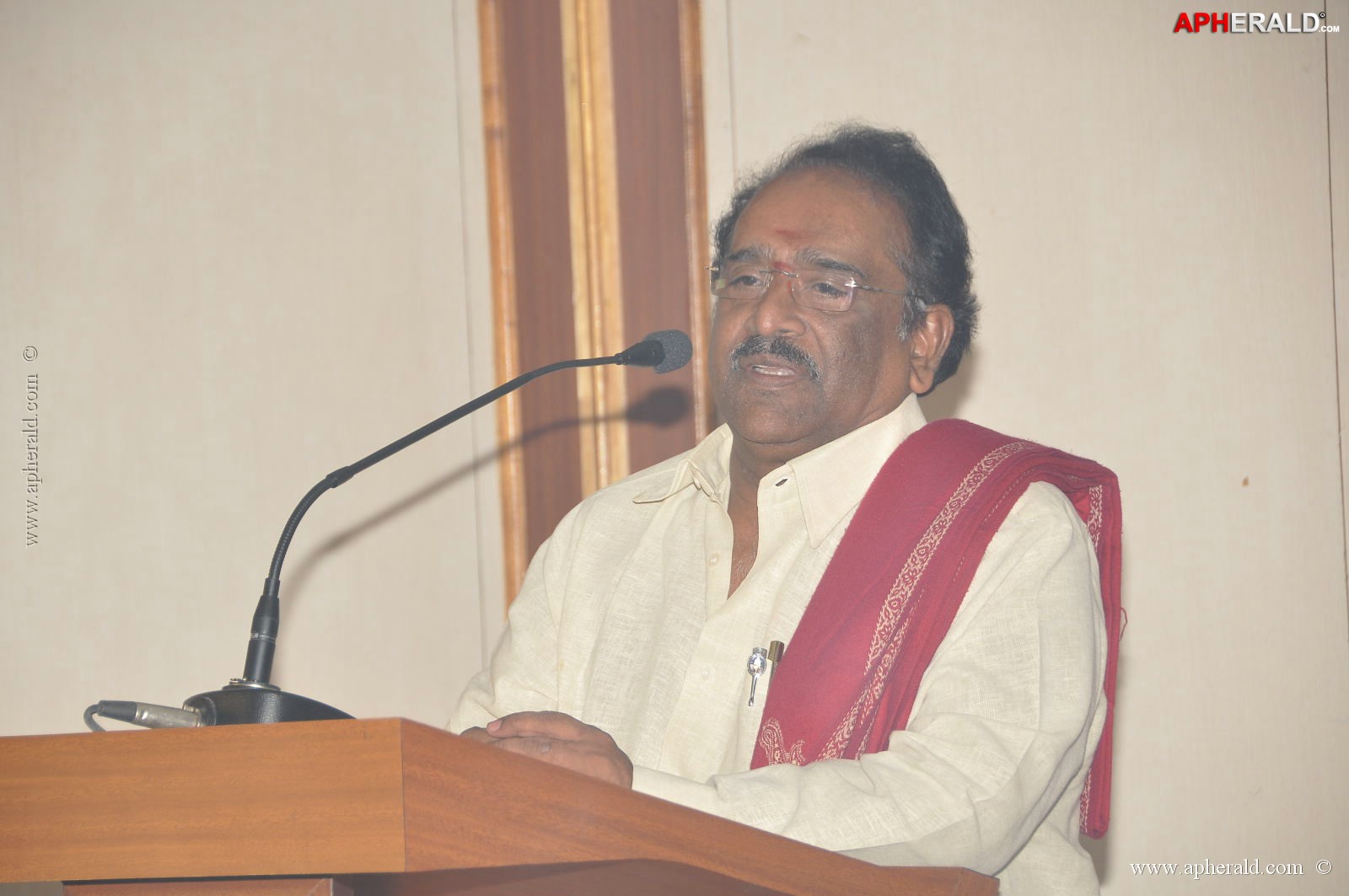 Artists association Condolences to Srihari