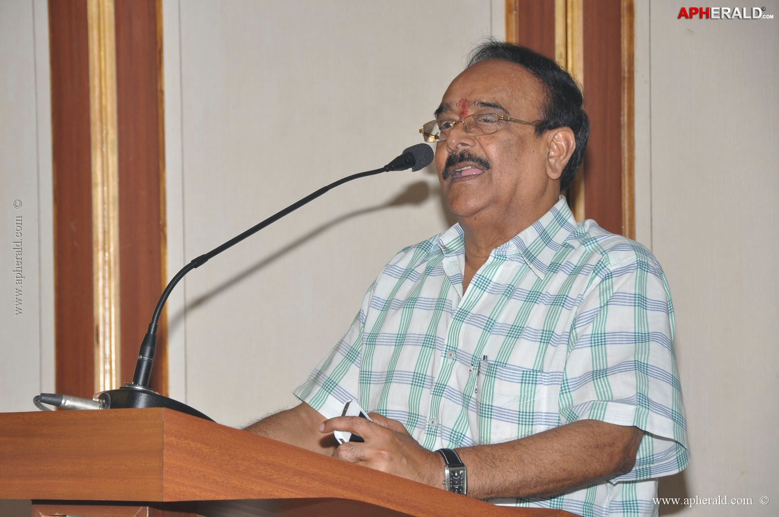 Artists association Condolences to Srihari
