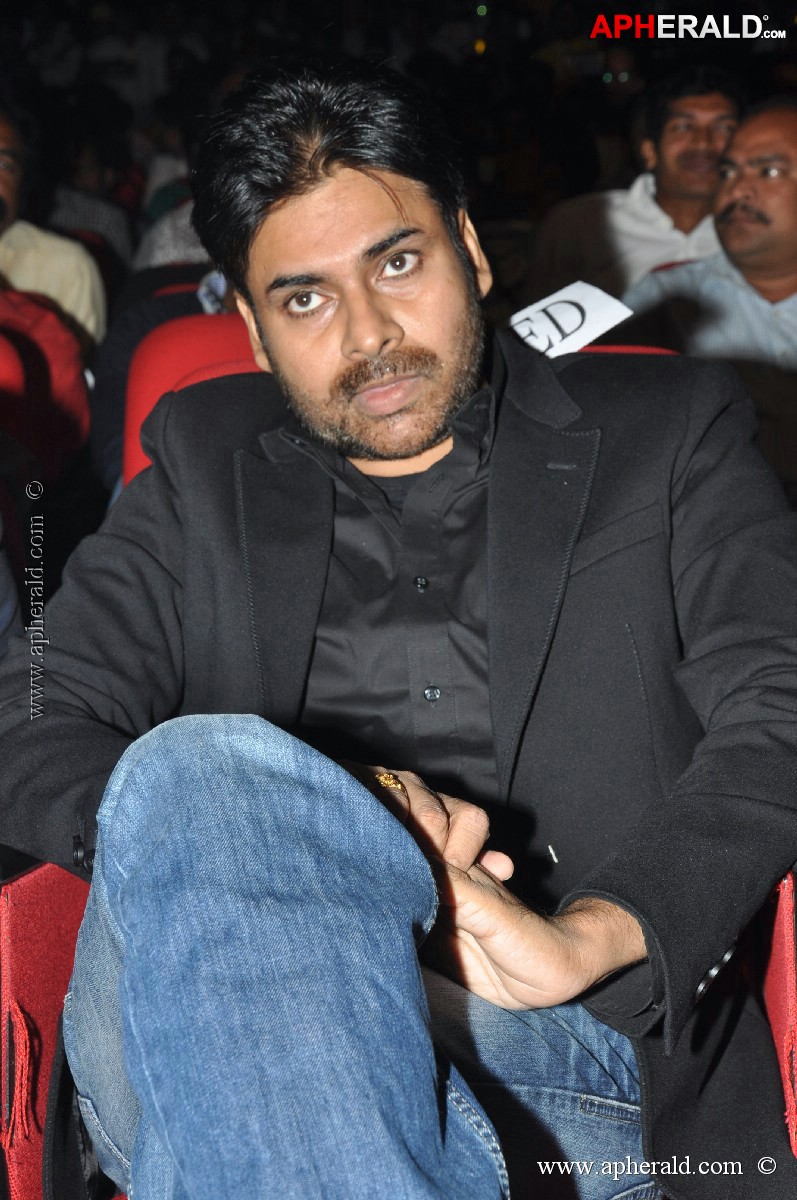 Attarintiki Daredi Success Meet 1