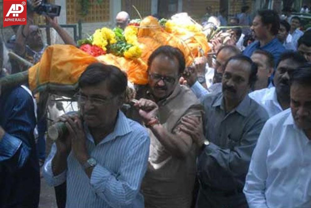 Bapu Final Rites Images