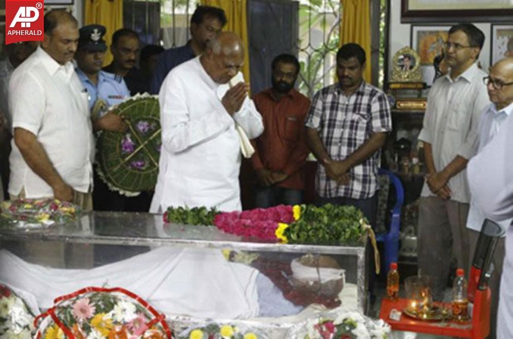 Bapu Final Rites Images