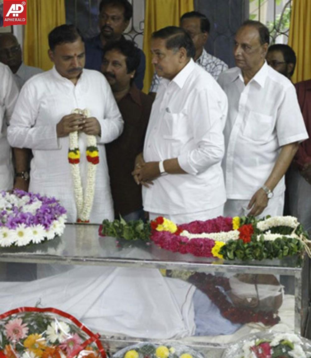 Bapu Final Rites Images