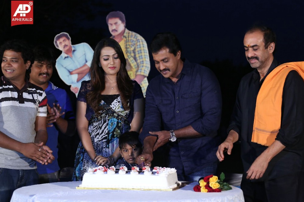 Bheemavaram Bullodu Team Celebrates Sunil Bday