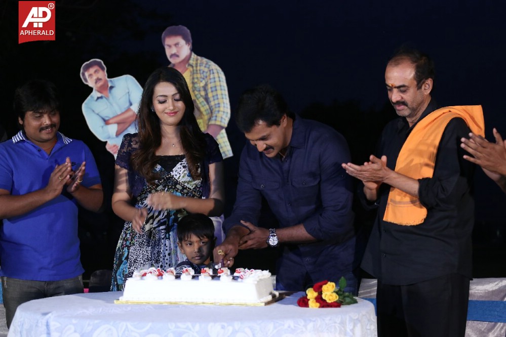 Bheemavaram Bullodu Team Celebrates Sunil Bday