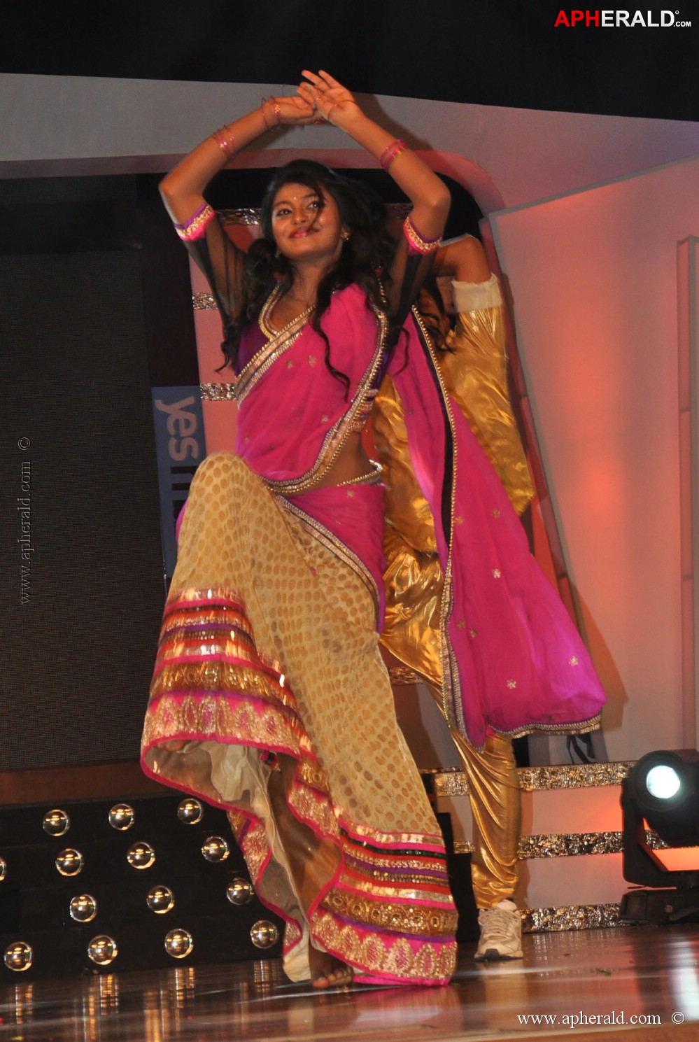 Big Telugu Entertainment Awards Pics