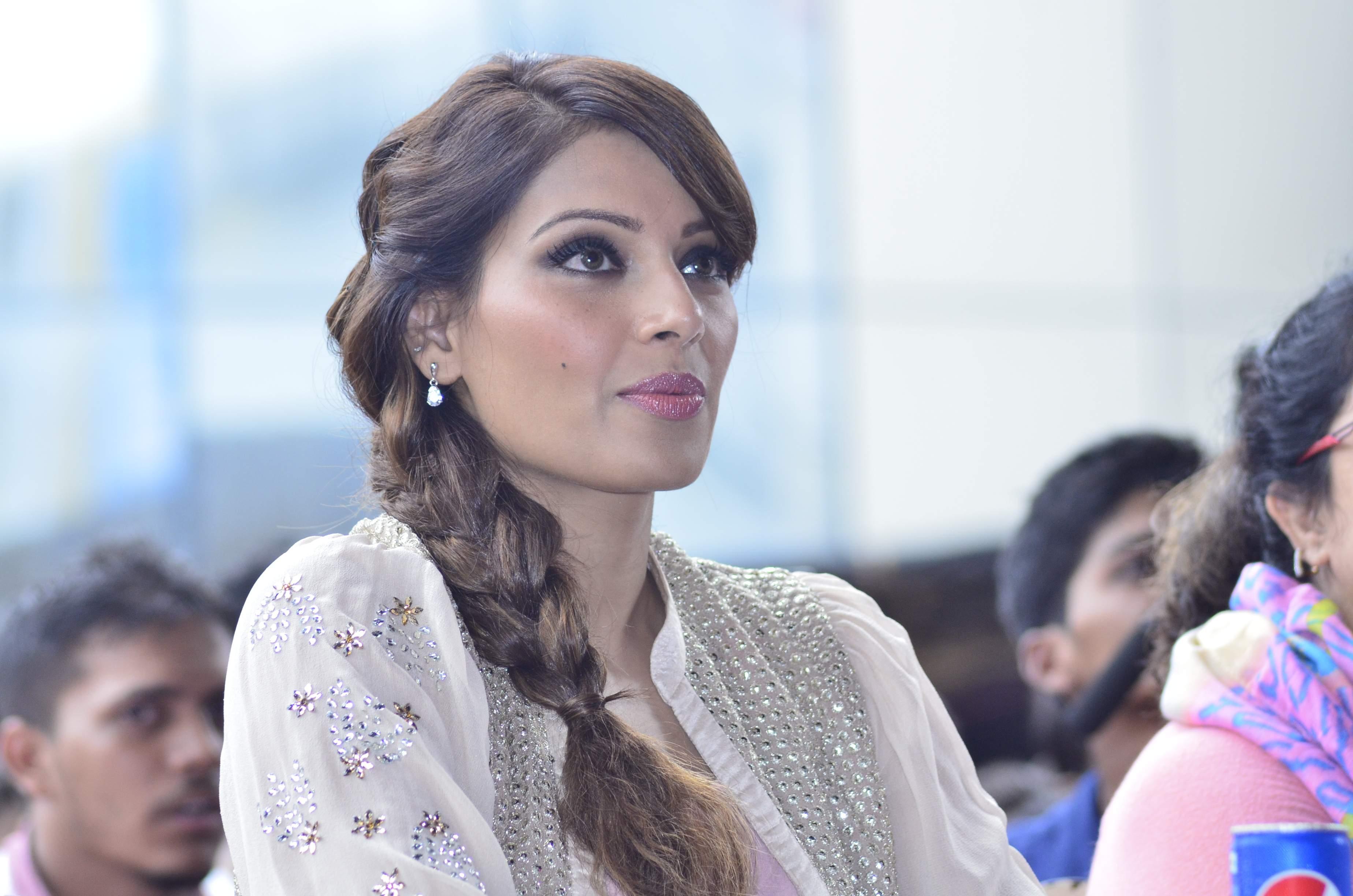 Bipasha Basu Promotes Creature 3D at Mithibai College Fest