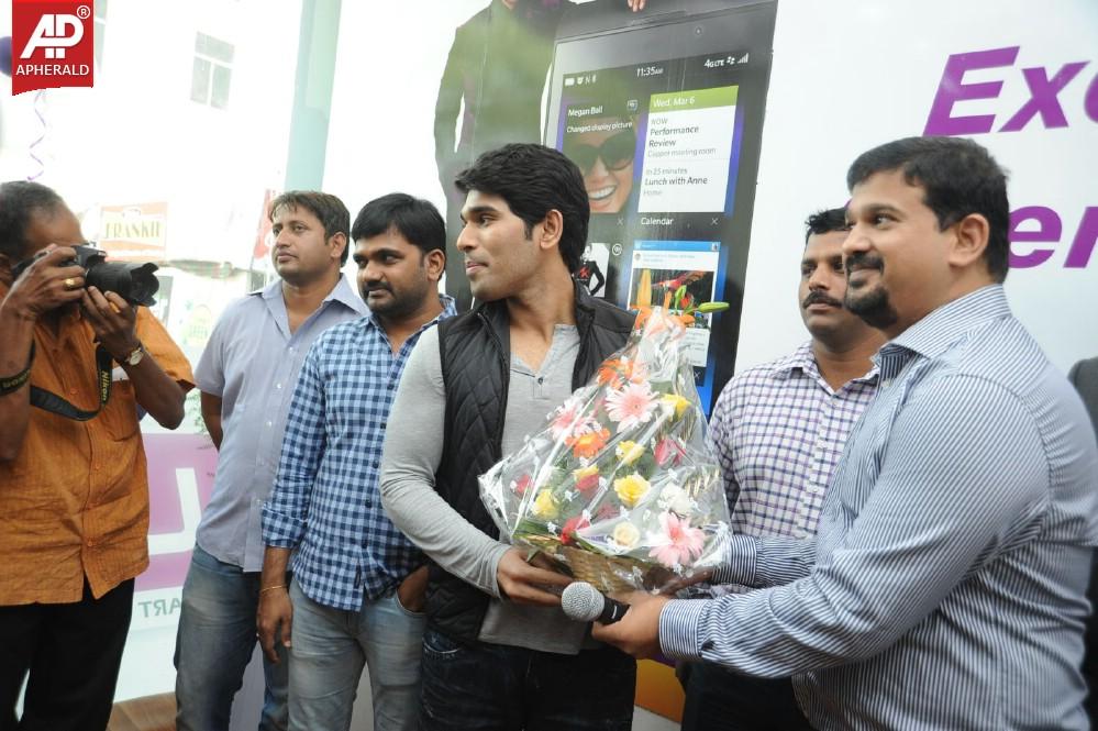 Black Berry Z10 Launch By Allu Sirish