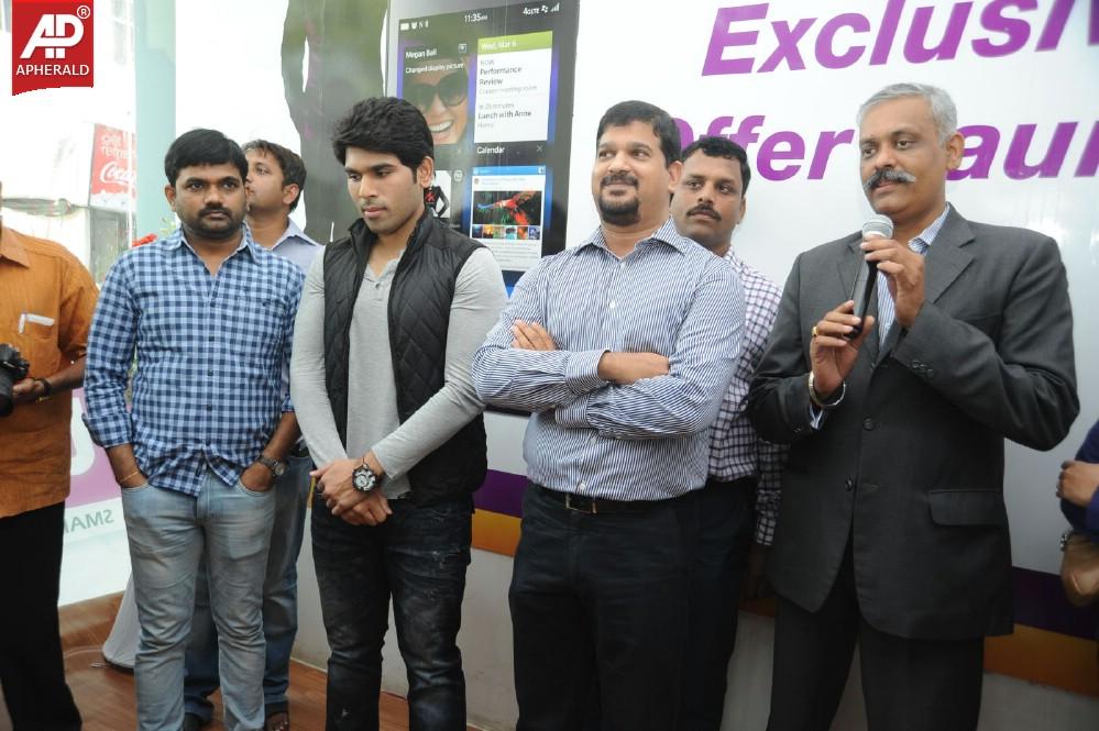 Black Berry Z10 Launch By Allu Sirish