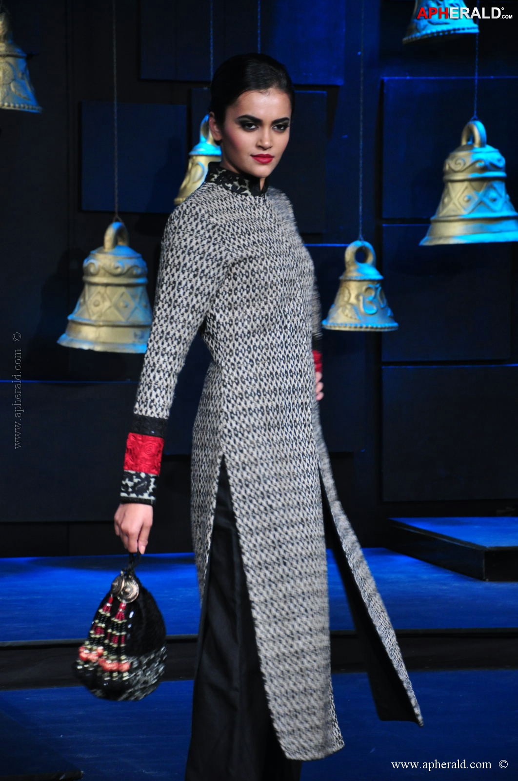 Blenders Pride Fashion Tour 2013