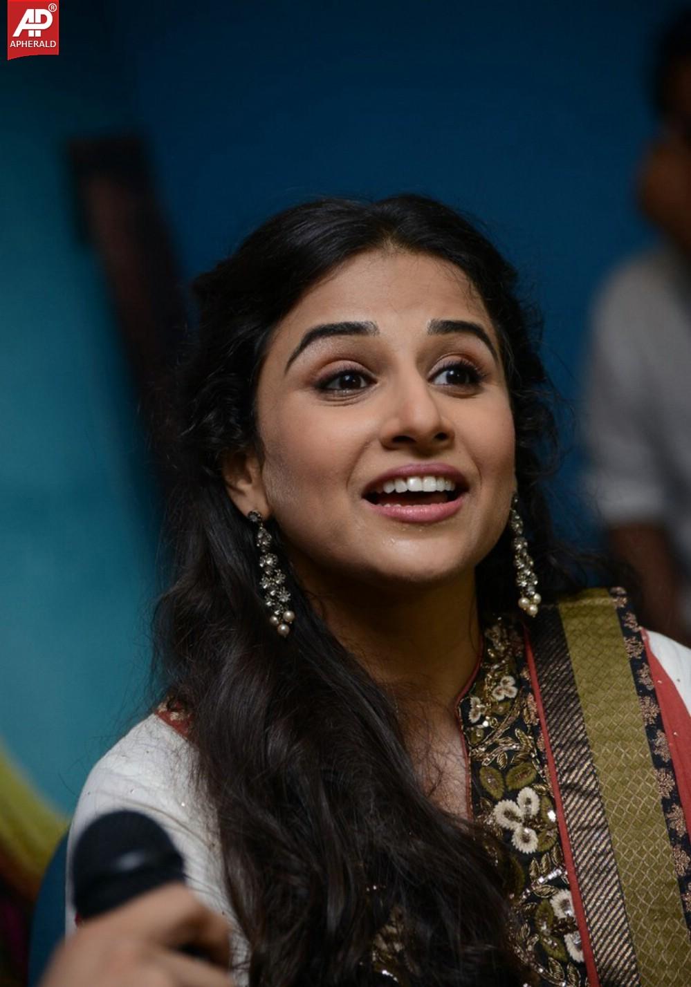 Bobby Jasoos Movie Press Meet Photos